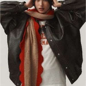 Red and Tan Scallop Scarf